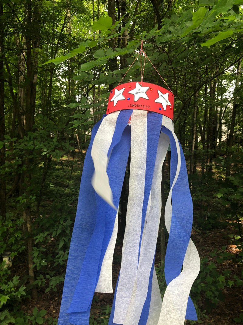 Load image into Gallery viewer, FREE 4th Of July Prayer Craft - Children&#39;s Ministry Deals
